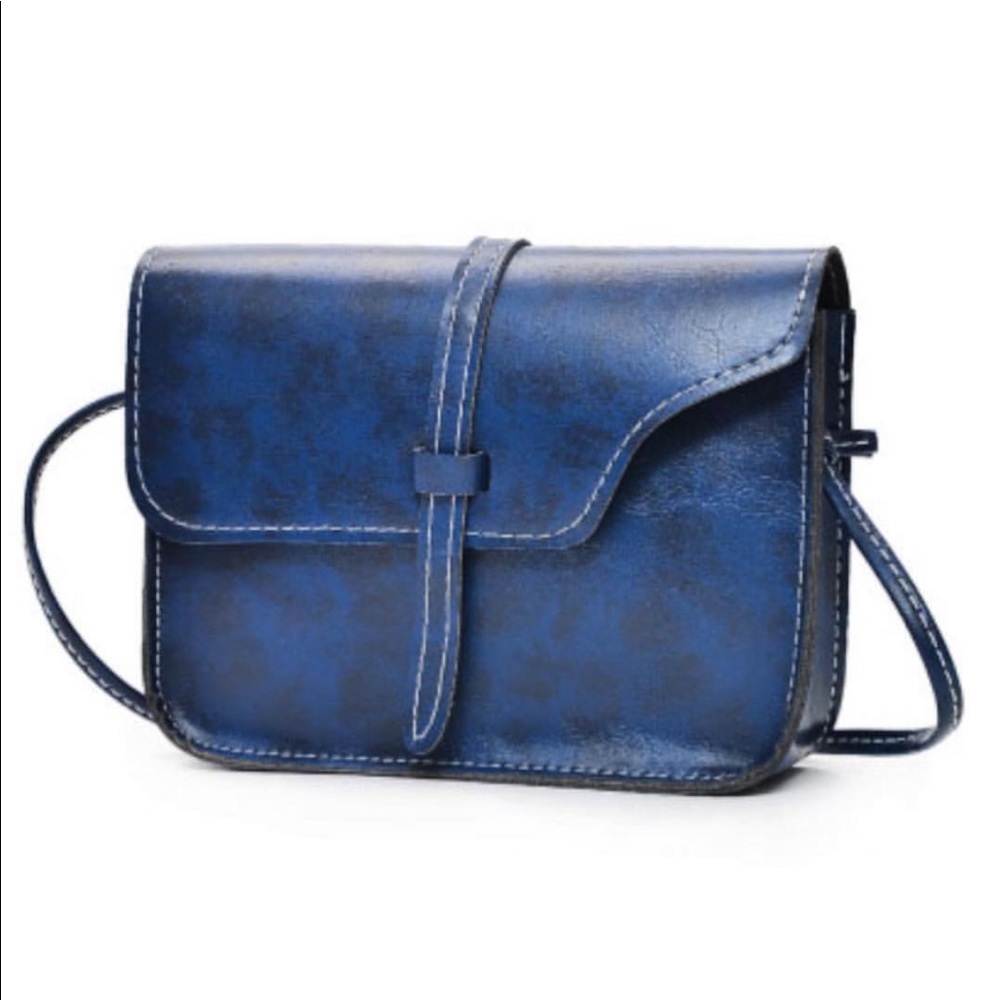 Small Navy Crossbody